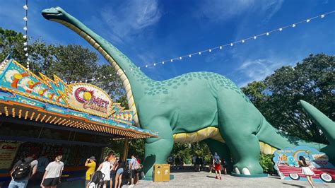 DINO LAND .